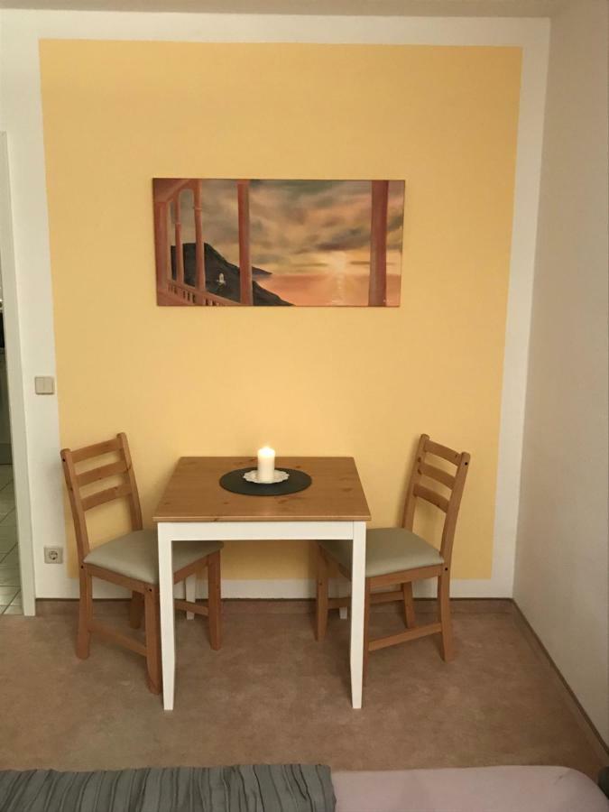 Kleine Wohnung Im Gruenen Dresden Buitenkant foto